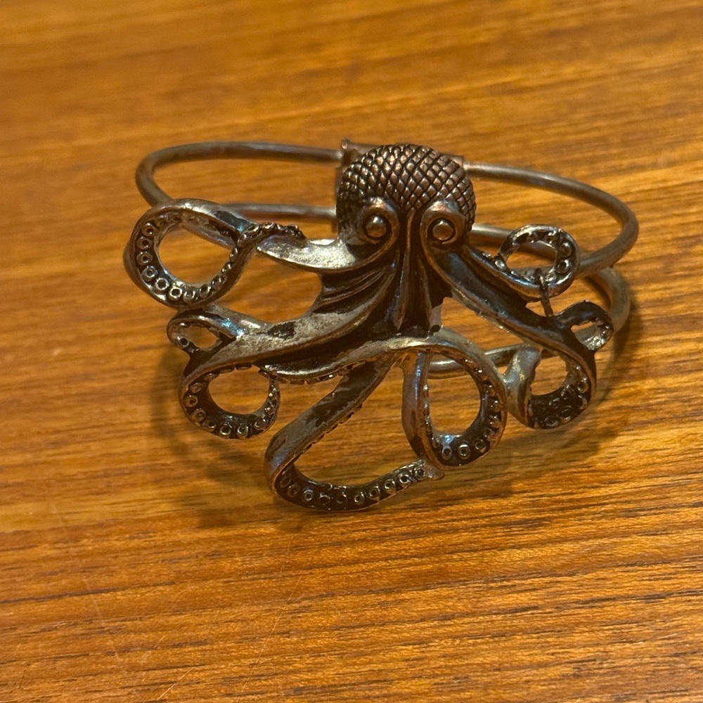 Vintage Silver Octopus Cuff Bracelet - Picture 2 of 5